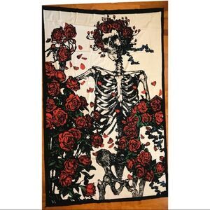 Bertha tapestry Grateful Dead skeleton roses festival sheet blanket